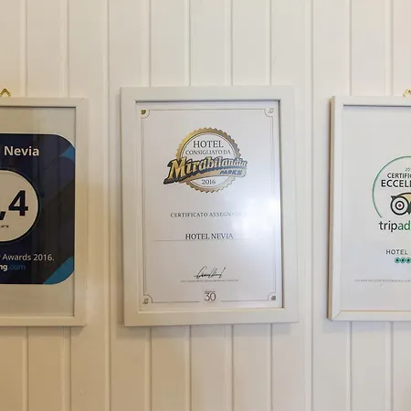 Nevia 호텔 체르비아